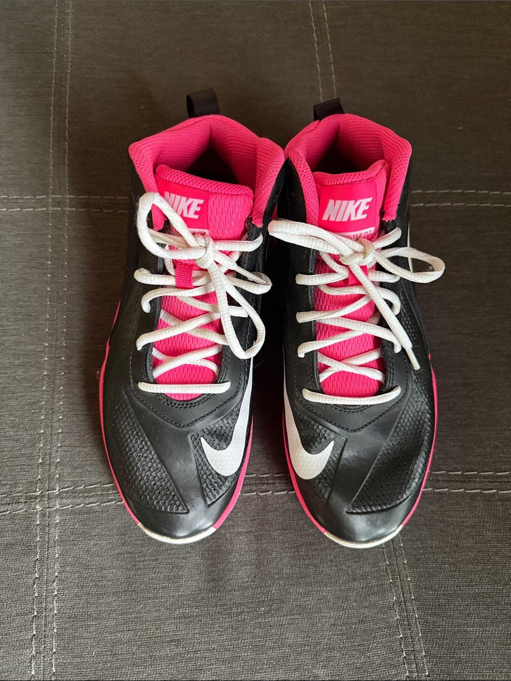 NWOT Nike Black & Pink Athletic Sneakers